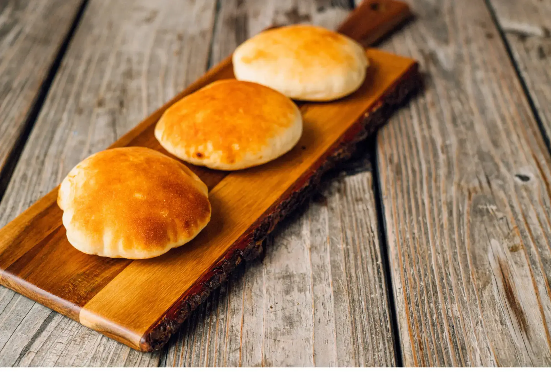 Discover the Magic of Pita Bread at Aladdin’s