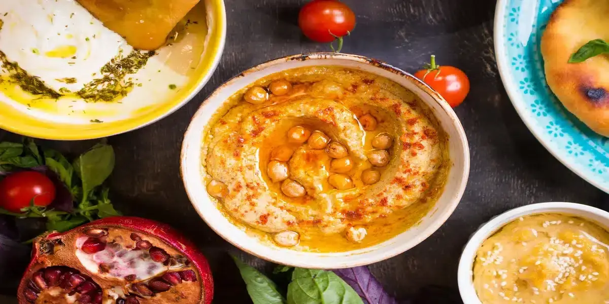 Baba Ganoush vs. Hummus: The Ultimate Showdown of Middle Eastern Dips